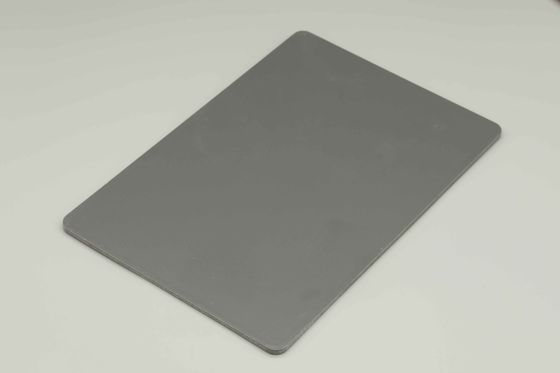 2440mm ダークグレー エクステリアACPシートパネル カスタム厚さACP 住宅用コーティング