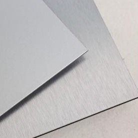 灰色PE Acpパネル 建物の外壁と内壁パネルのためのアルミ複合パネル 4MM 1.22 X 2.44m